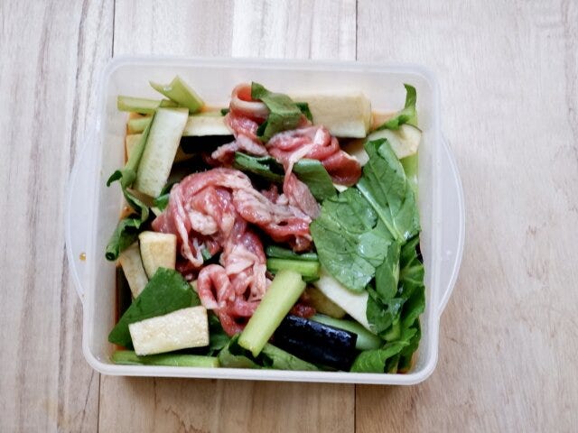 ビビンバ風ごはん 作り方 材料の下ごしらえ ビビンバ風ごはん 作り方 材料の下ごしらえ