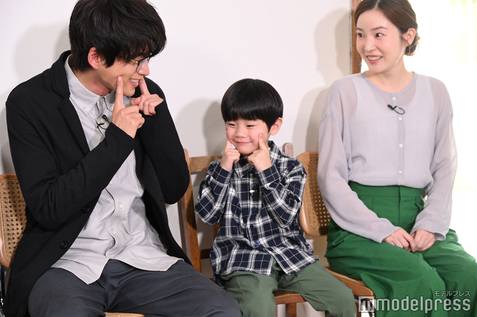 白洲迅、櫻くん、蓮佛美沙子（C）モデルプレス