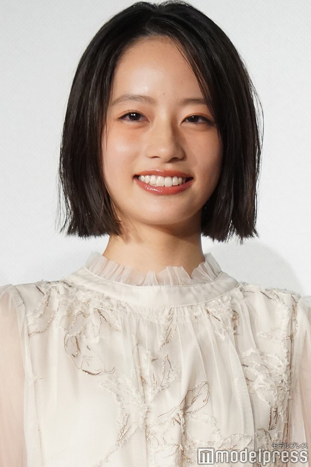 池端杏慈（C）モデルプレス