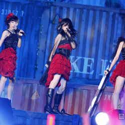「AKB48 2013 真夏のドームツアー~まだまだ、やらなきゃいけないことがある~」ナゴヤドーム公演2日目より(C)AKS