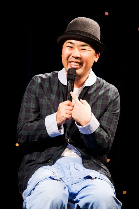 岩尾望（フットボールアワー）（「ラフォーレファッションウィーク'11」より）