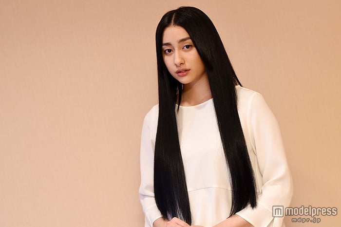 早見あかりの 女優魂 ハードルをはるかに超えた 7時間超えの過酷リハーサルに徹底した役作り モデルプレス 早見あかりの 女優魂 ハードルをはるかに超えた 7時間超えの過酷リハーサルに徹底した役作り モデルプレス