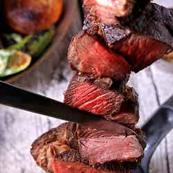 今年はシュラスコも登場/写真提供:RoofTop Beer Garden.東京小空