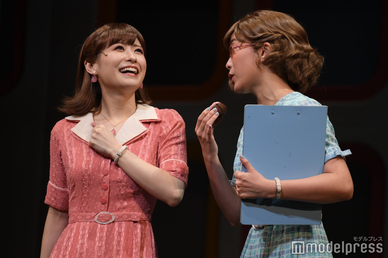 唯月ふうか、林愛夏 ／ミュージカル「ハウ・トゥー・サクシード」フォトコール （C）モデルプレス