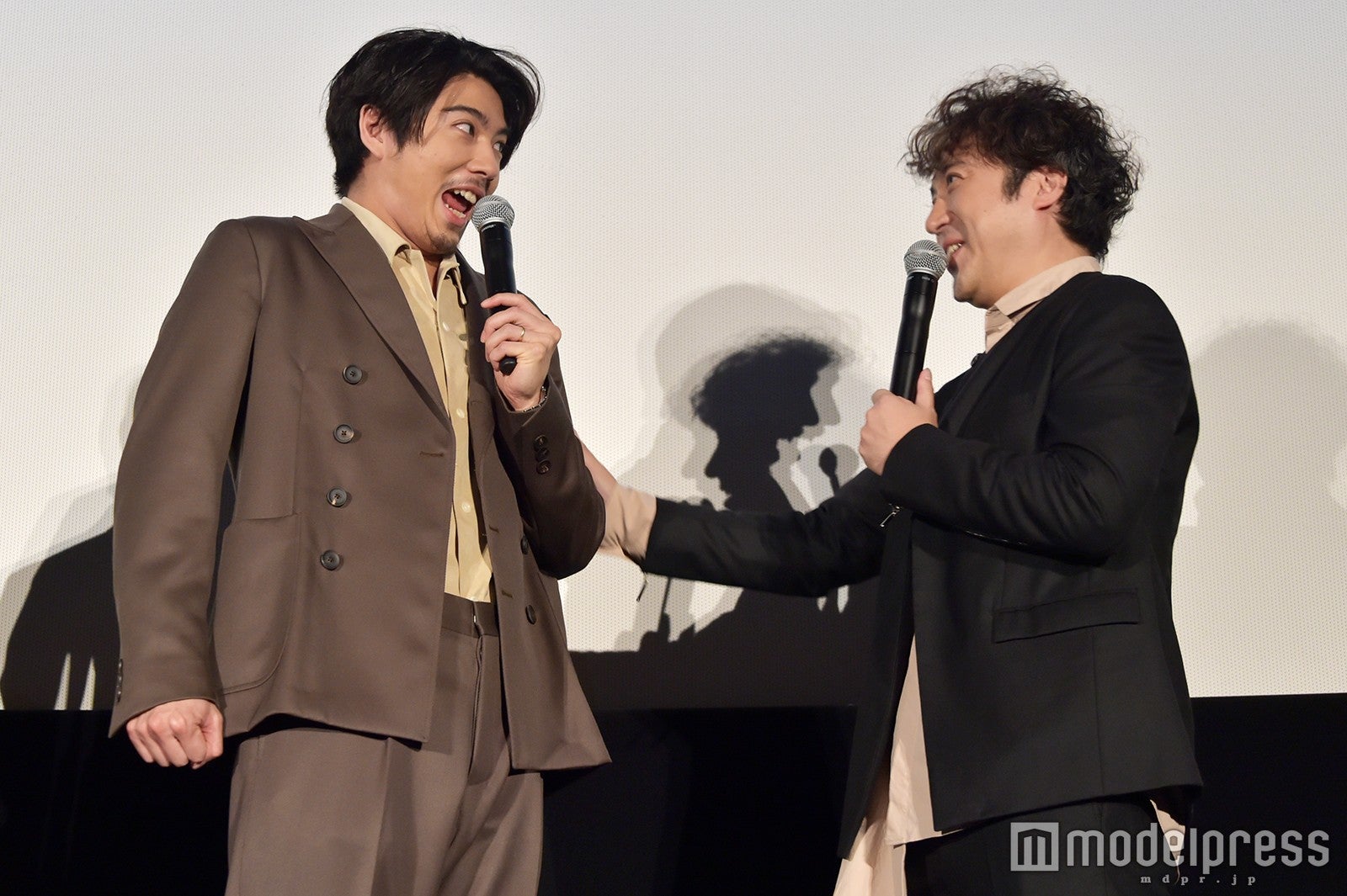 賀来ポン太、ムロツヨシ （C）モデルプレス