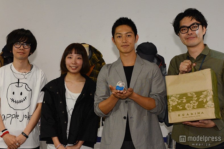 特別展スタッフを激励した工藤阿須加