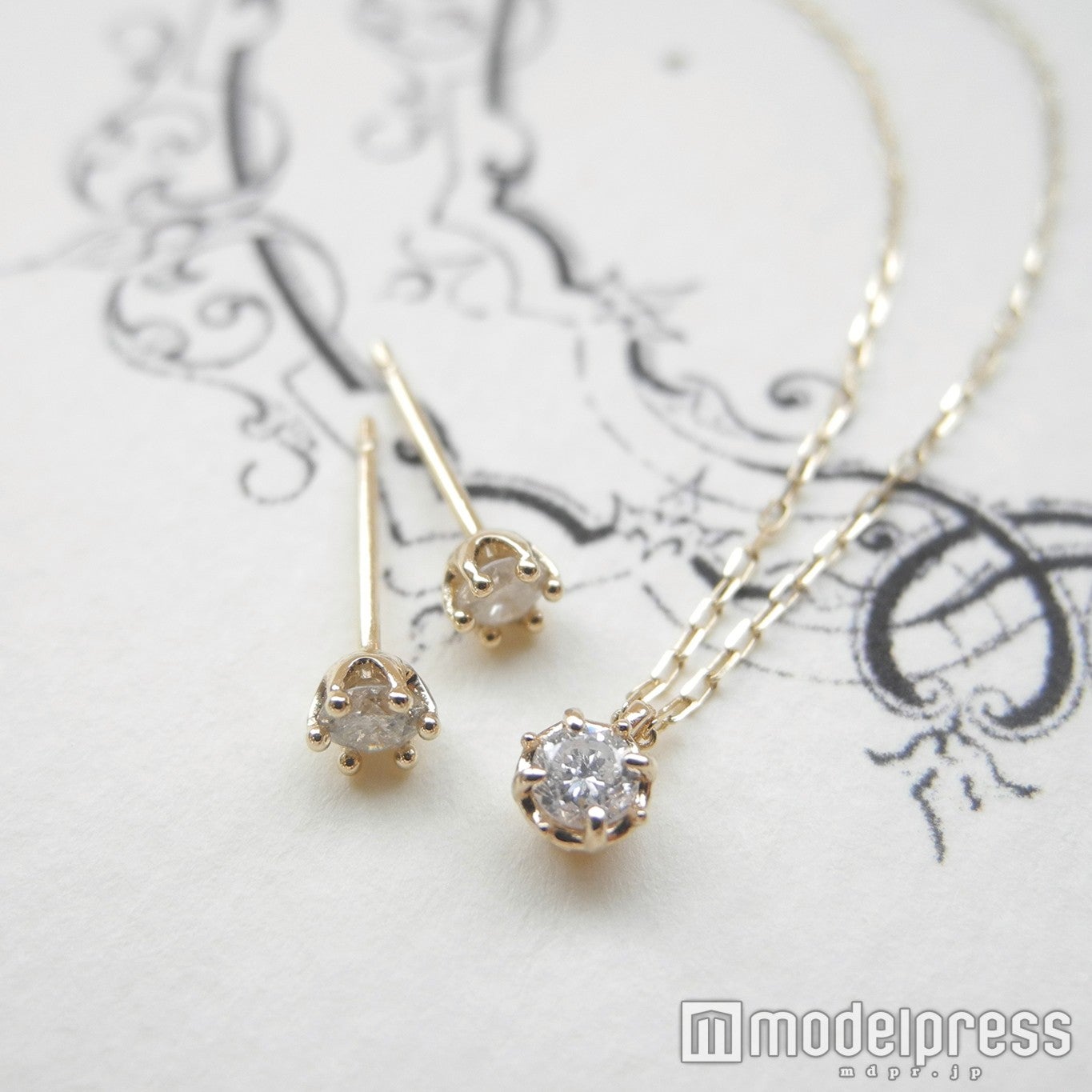 「miroir（ミロア）」