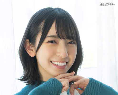 日向坂46金村美玖、リラックスした表情にドキッ 齊藤京子・宮田愛萌らもグラビア披露