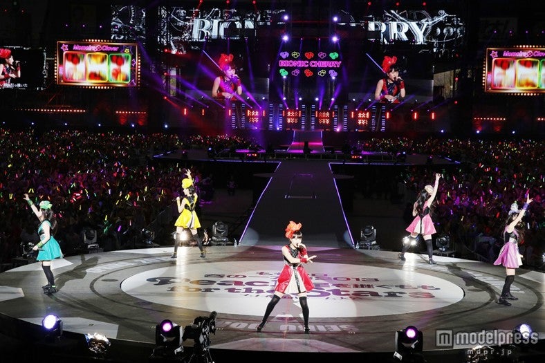 ももいろクローバーZ／photo by Hajime Kamiiisaka