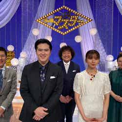 （左から）関根勤、尾上松也、葉加瀬太郎、上白石萌歌、島崎和歌子（C）テレビ朝日