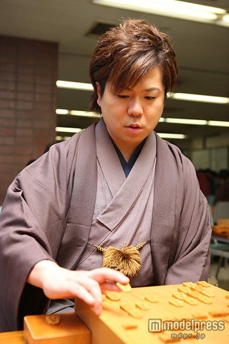 橋本八段/画像提供:所属事務所より