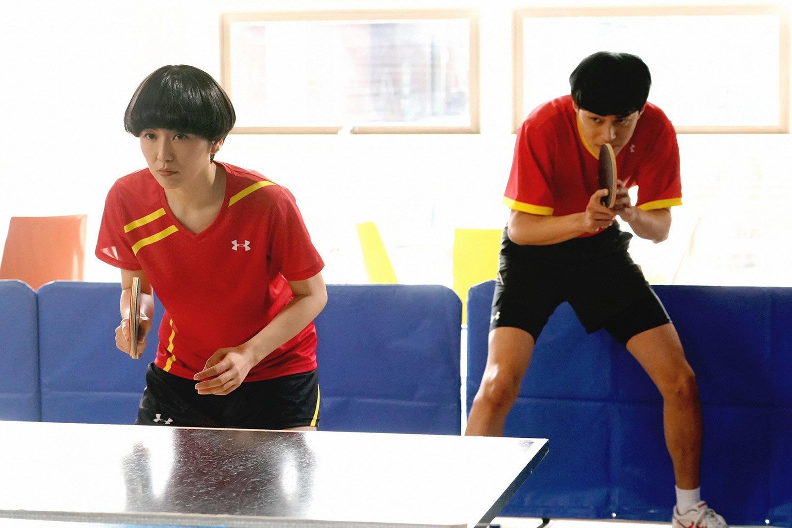 長澤まさみ、東出昌大／「コンフィデンスマンJP」第9話より（C）フジテレビ