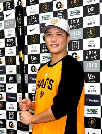 巨人・坂本勇人に300号記念バットがすごすぎる！20年の付き合いSSK社が福井の伝統工芸とコラボレーションで「漆塗りバット」が完成