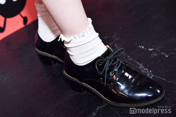 足元も可愛い(C)モデルプレス