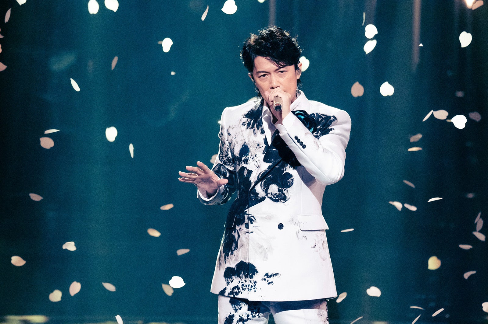 福山雅治（提供写真）