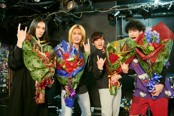 ジャニーズwest藤井流星 神山智洋ら クランクアップで手応え ちゃんと伝わったら 正しいロックバンドの作り方 モデルプレス