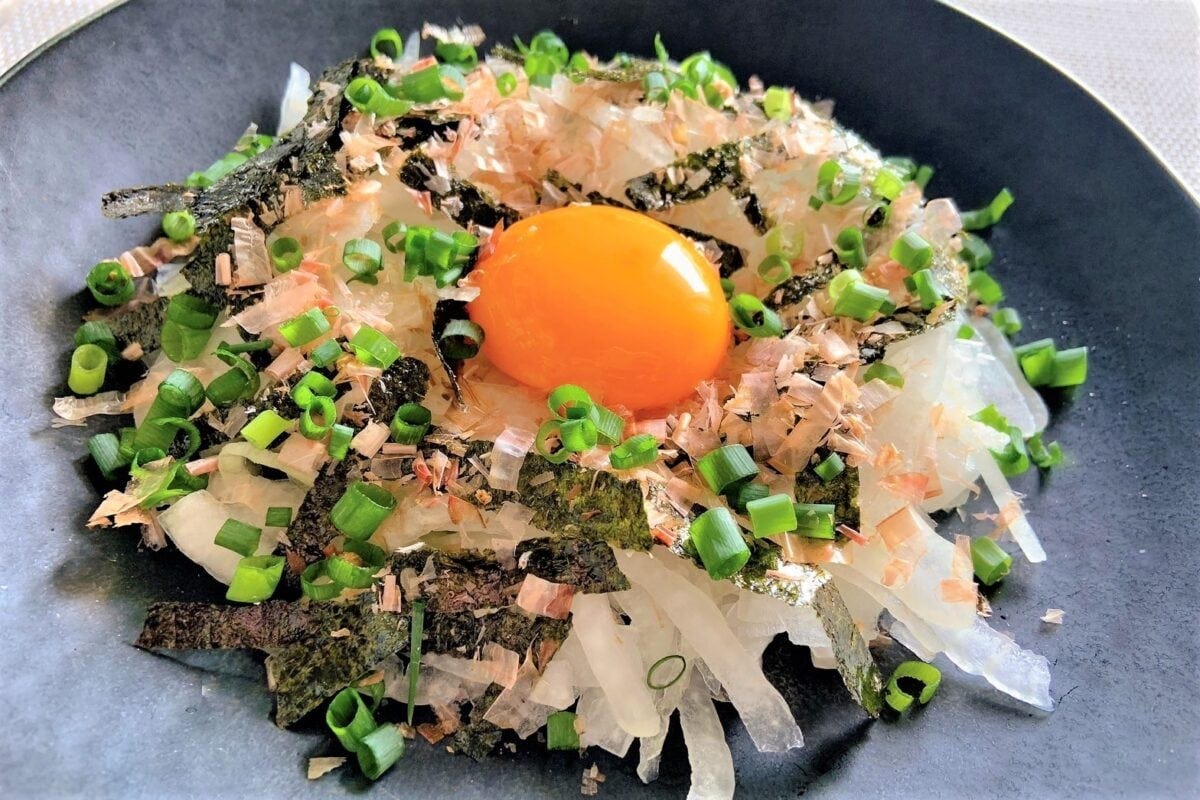 おかか玉ねぎ卵黄サラダ