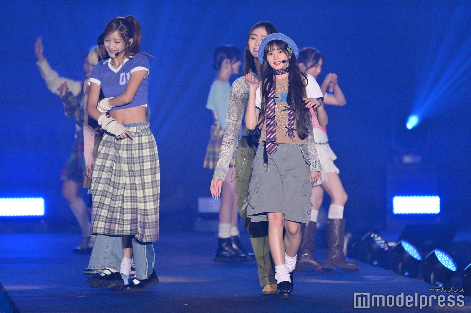 染付 桜模様の小さき 盃台 2客 赤城ありさ Arisa Akagi | 改めてSEMA SHOWのCUSCOブースに