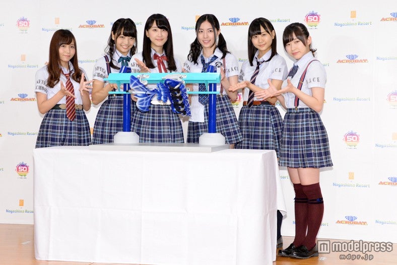 【左から】SKE48の大場美奈、二村春香、松井玲奈、松井珠理奈、古畑奈和、岩永亞美