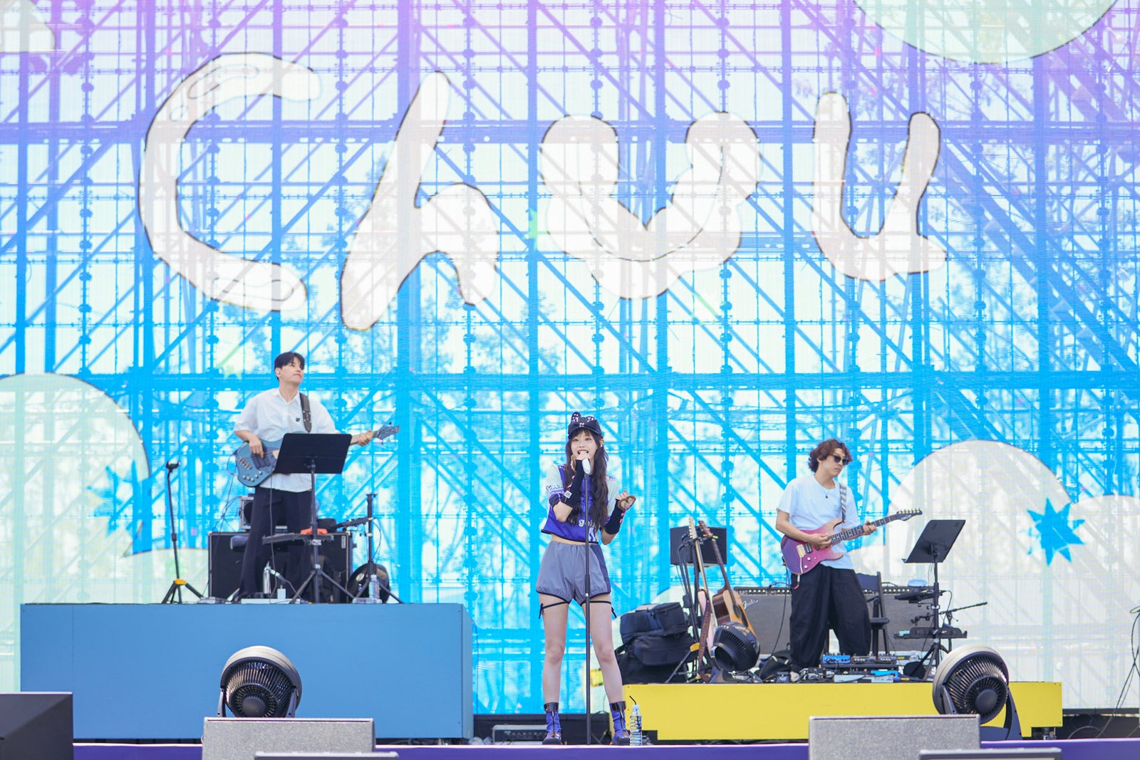 CHUU（チュウ）「Weverse Park」（C）2024 Weverse Con Festival