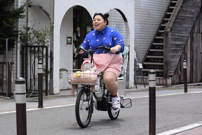 渡辺直美「カンナさーん!」第1話より(C)TBS