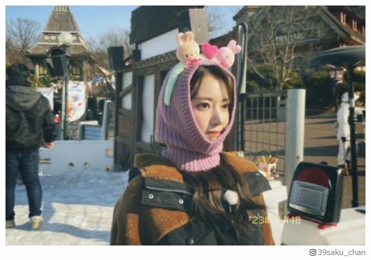 LE SSERAFIM宮脇咲良、元IZ*ONEイェナとの近距離ショット公開「可愛すぎる2ショット」と反響