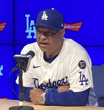 ロバーツ監督「けいれんがあった。おそらくふくらはぎ」佐々木朗希の6回乱調の要因明かす 5回までは「ヤンキース戦よりも良かった」