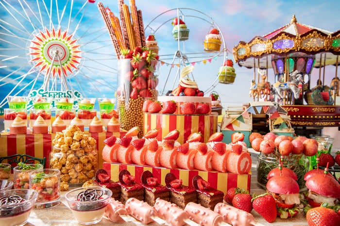 ストロベリー・カーニバル・スイーツビュッフェ／画像提供：コンラッド東京
