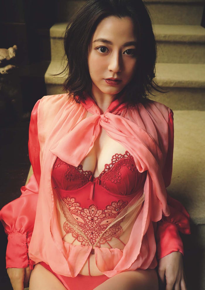 杉本有美(C)笠井爾示/集英社