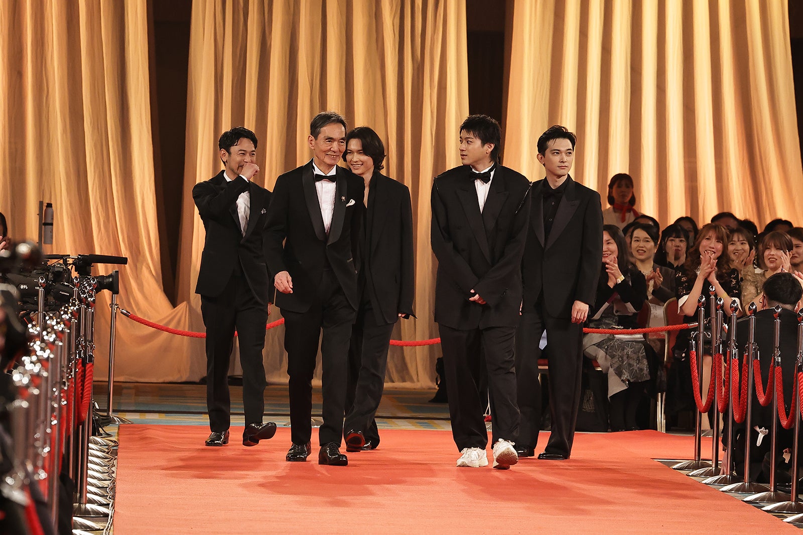 妻夫木聡、長塚京三、松村北斗、山田裕貴、吉沢亮（C）日本アカデミー協会