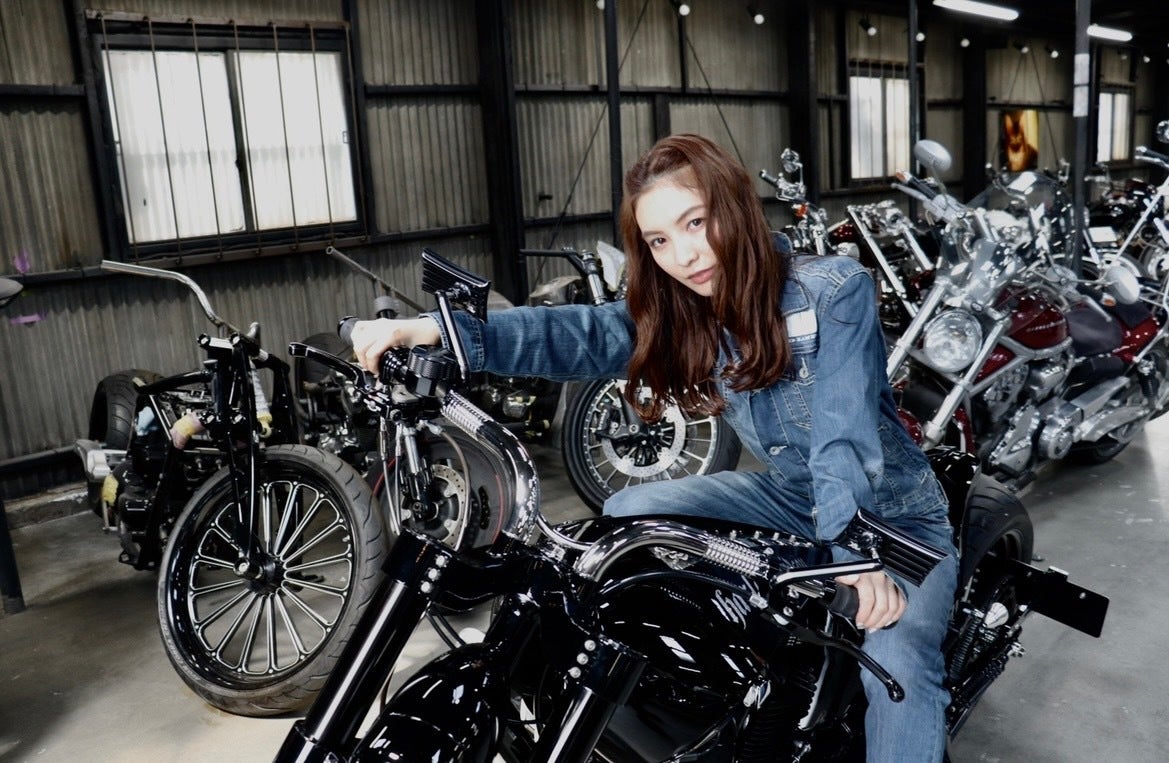 ほのか、バイクビルダーに弟子入り　世界に一台のハーレー作りに挑戦