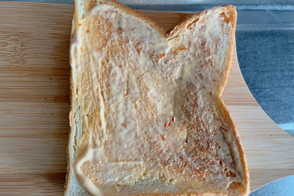 とろとろ卵のトースト