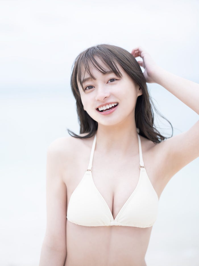 影山優佳/撮影:新津保建秀(扶桑社刊)