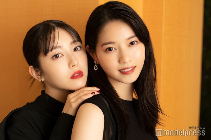 浜辺美波×西野七瀬(C)モデルプレス