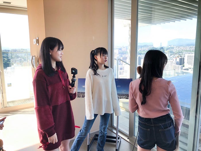 =LOVE/メイキングより(提供写真)