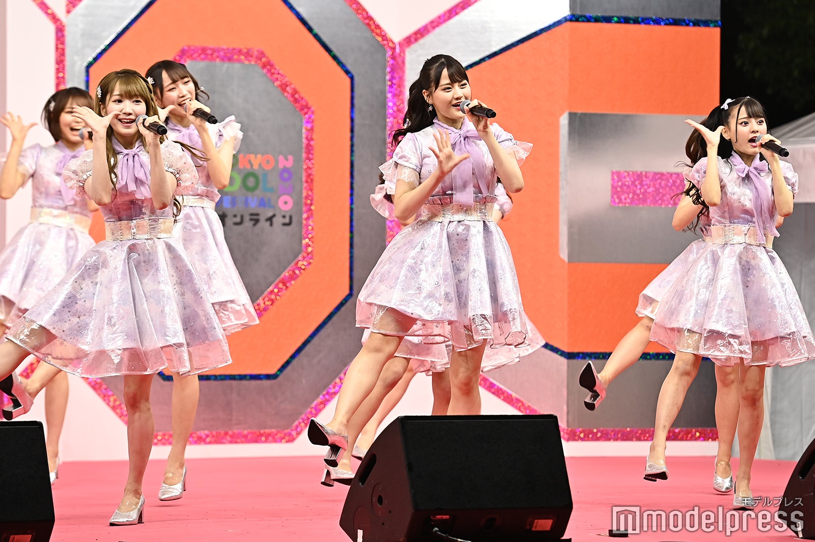 ＝LOVE（C）モデルプレス