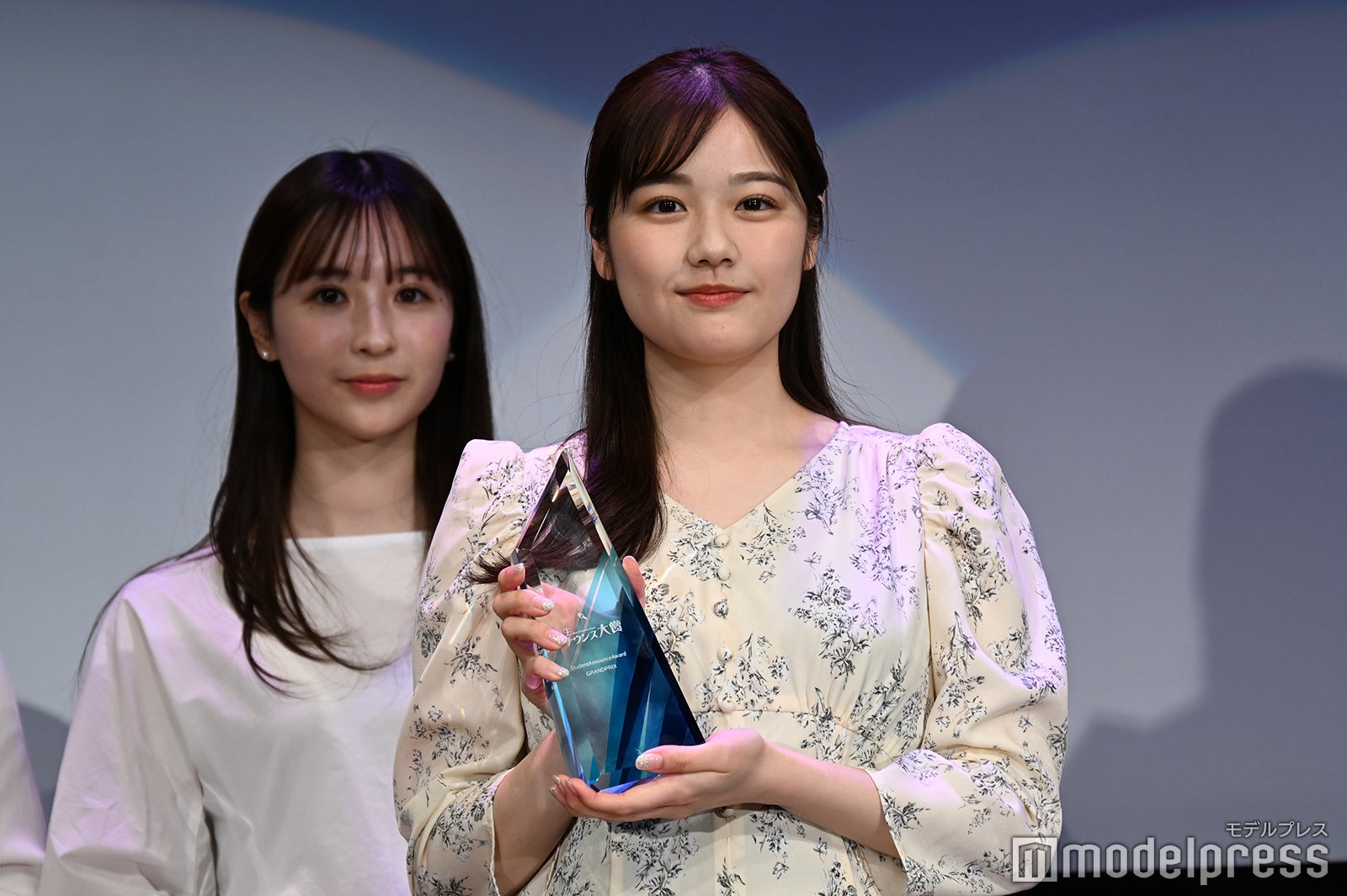 峯本奈津さん（C）モデルプレス