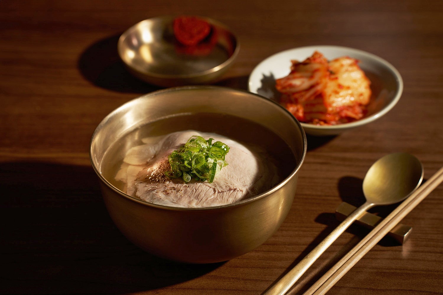 韓国発コムタンスープ専門店「オクドンシク」日本初上陸 新大久保に国内1号店オープン