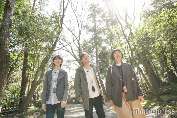 「ヒルナンデス!」の「沿線フォトさんぽ」に出演する(左から)高杉真宙、陣内智則、たんぽぽ・川村エミコ(c)NTV