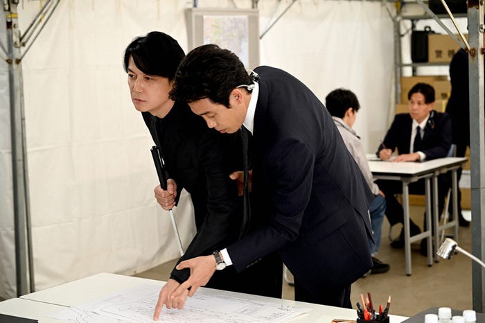 福山雅治、大泉洋「ラストマン-全盲の捜査官-」第6話より(C)TBS