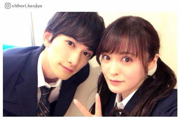 貫地谷しほり＆劇団EXILE町田啓太の“制服2ショット”に「違和感なし」と絶賛の声