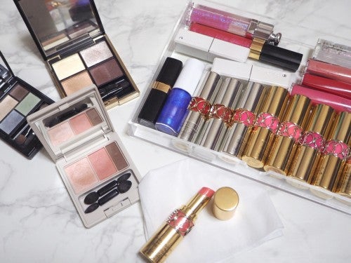 コスメのお手入れのやり方