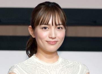 川口春奈「潰されるくらい強めが好き」 マッサージで歯を食いしばる衝撃ショット「どんな顔してても可愛い」