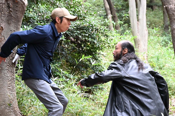 (左)相葉雅紀「今日からヒットマン」第6話より(C)テレビ朝日