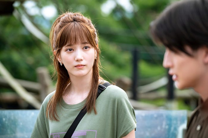 本田翼、高橋文哉(C)TBS