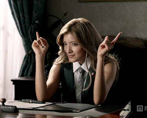 ローラ、新“改革”を宣言 キュートな表情で魅せる