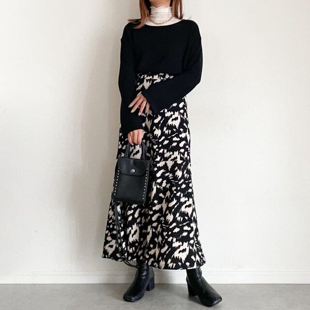 GU　シアーセーター　タートルネック　レイヤードコーデ