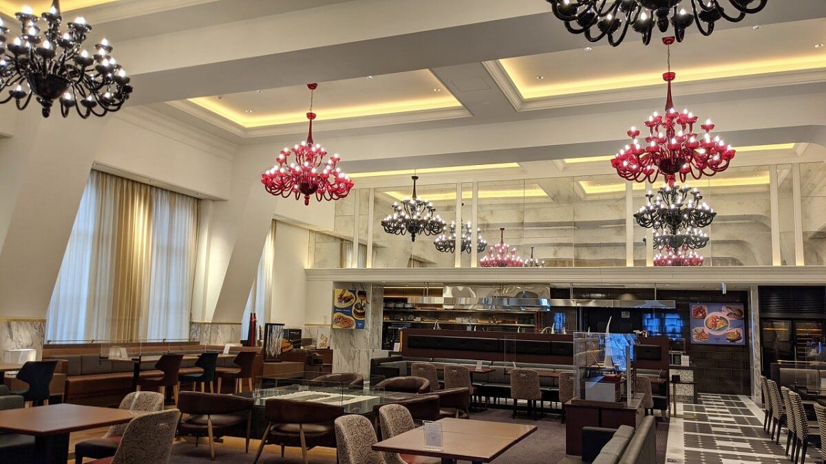 OMO5小樽は、歴史的建造物をリノベーションした建物。優雅な雰囲気で食事を頂ける。カフェタイムは宿泊者以外の利用も可