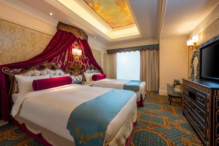 ファンタジーシャトーの客室(C)Disney