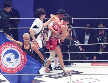 RENAは病院直行 試合後会見は欠席 柔道リオ五輪銅のクジュティナに完敗 顔面腫れ上がり、足引きずりリング降りる